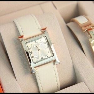 Meet your Posher, Hee